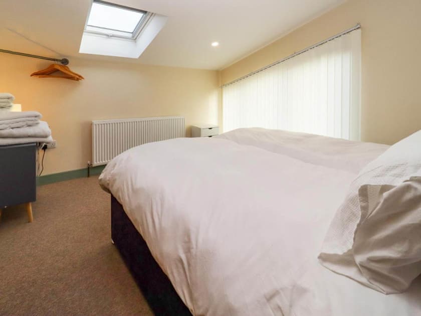 Double bedroom | Bears Court Unit 2 - Bears Court, Little Rissington