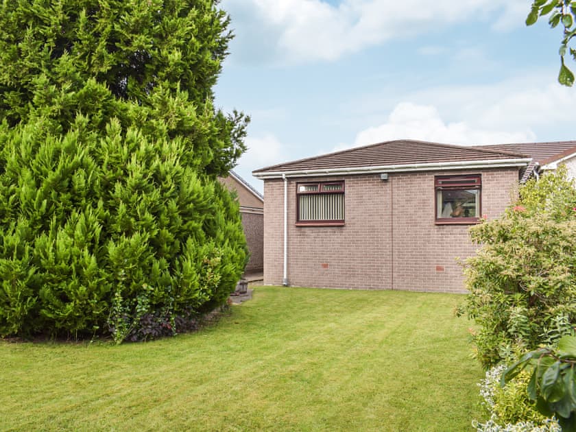 Exterior | Wallace View, Stirling