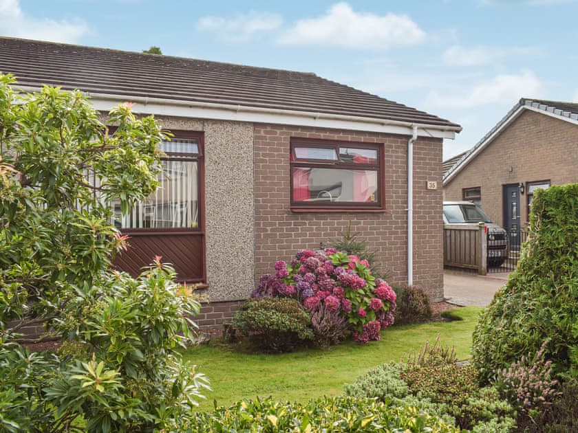 Exterior | Wallace View, Stirling