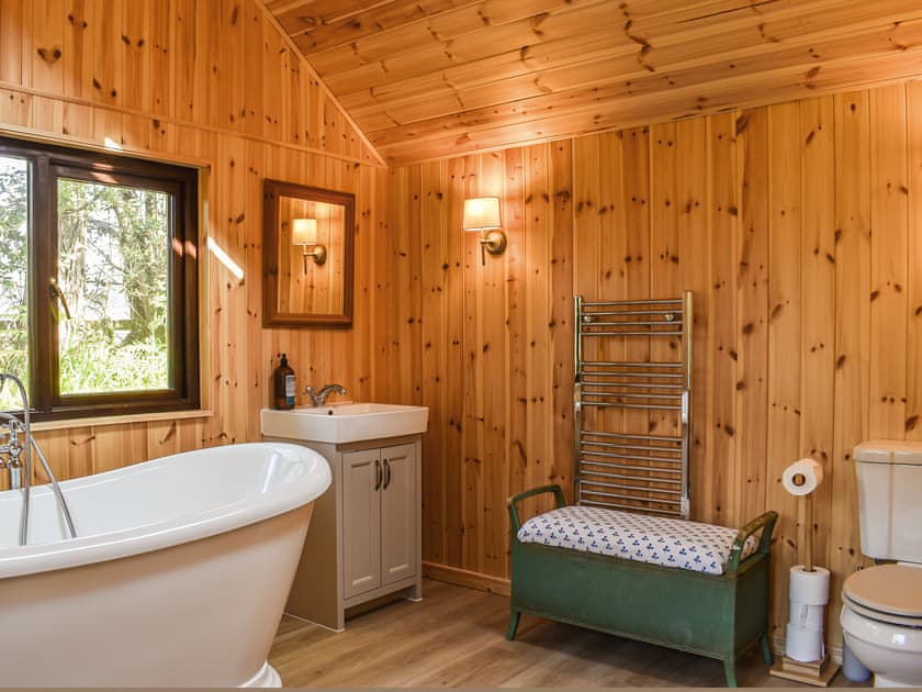 Bathroom | The Cottage at Dockens Water, Linwood, near Ringwood