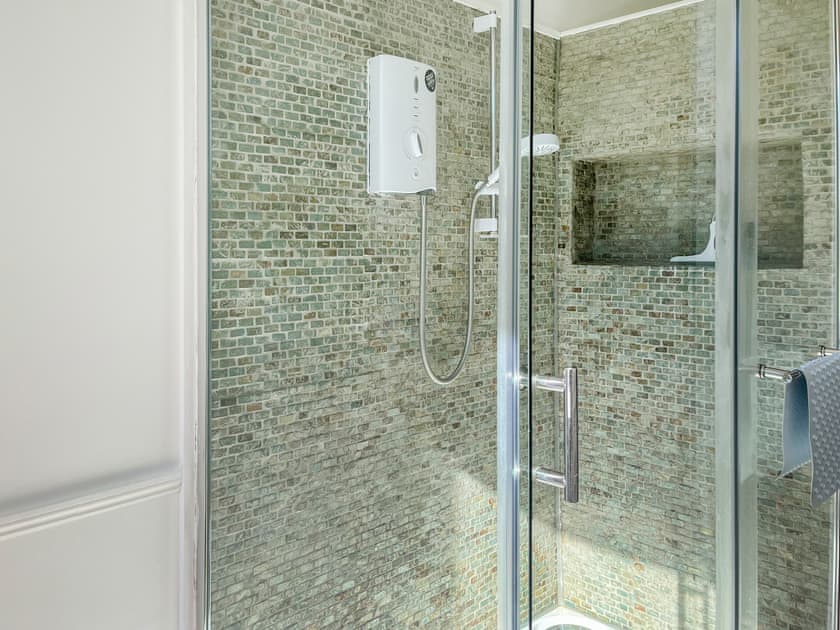 Bathroom | West Nevay Farm House, Newtyle, near Blairgowrie