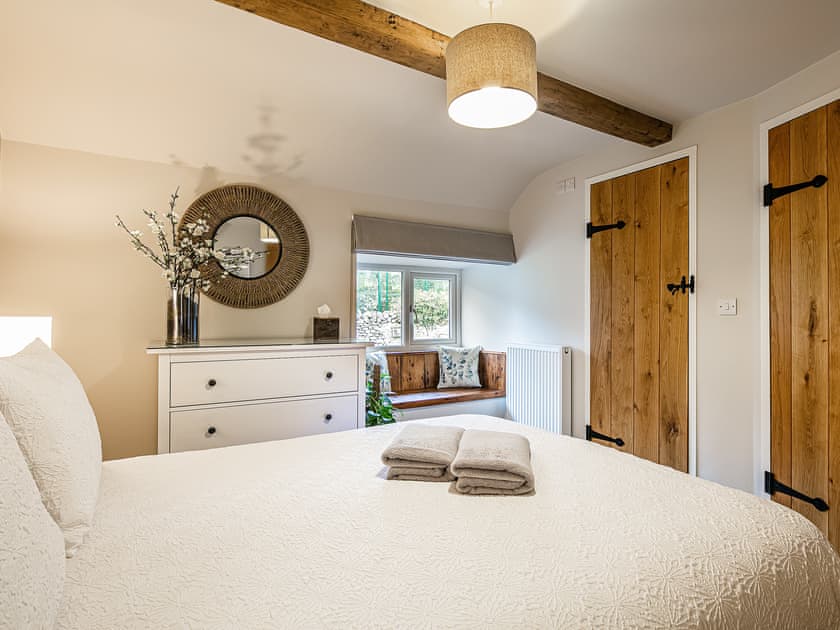 Double bedroom | James Cottage, Buxton