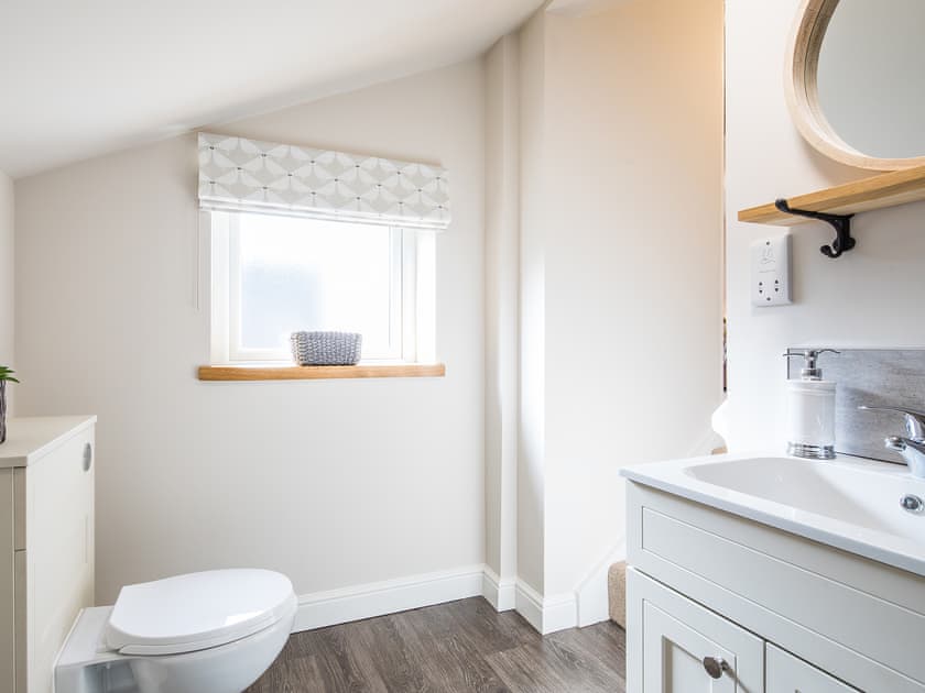 Bathroom | James Cottage, Buxton