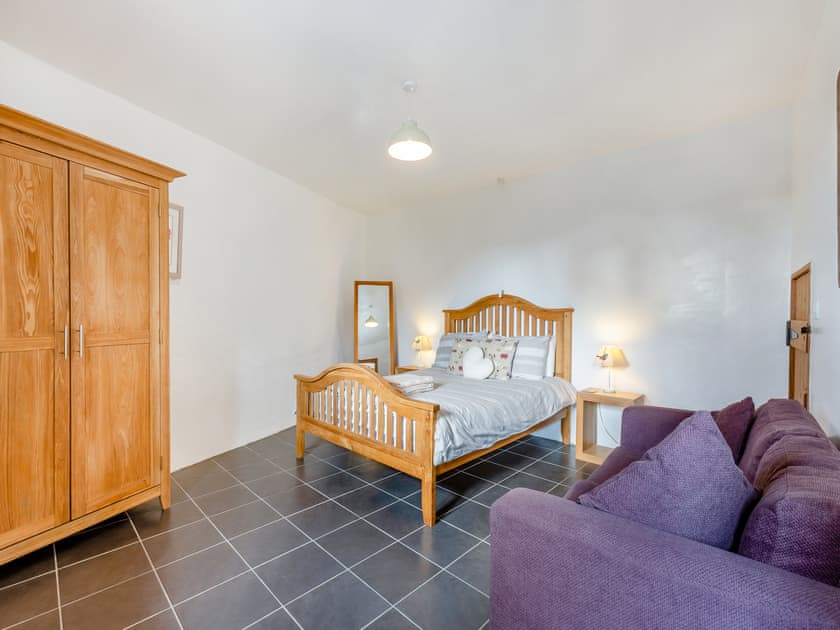 Double bedroom | Higher Churchtown Farm - Proper Job - Higher Churchtown Farm Barns, Tresmeer, near Launceston