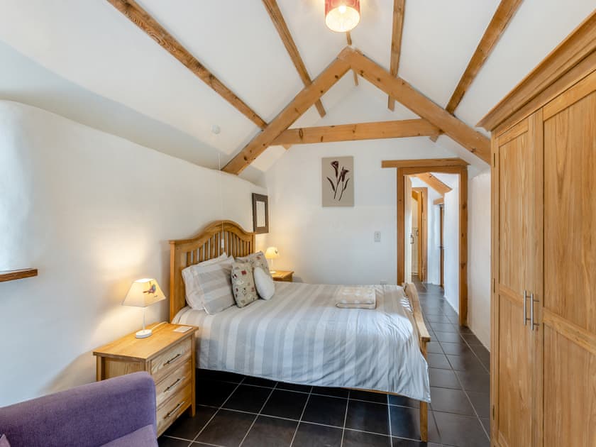 Double bedroom | Higher Churchtown Farm - Proper Job - Higher Churchtown Farm Barns, Tresmeer, near Launceston