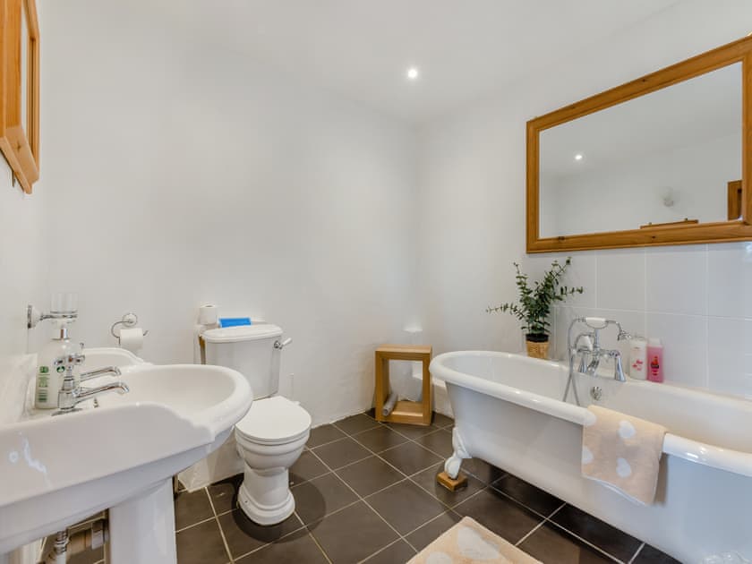 Bathroom | Higher Churchtown Farm - Proper Job - Higher Churchtown Farm Barns, Tresmeer, near Launceston