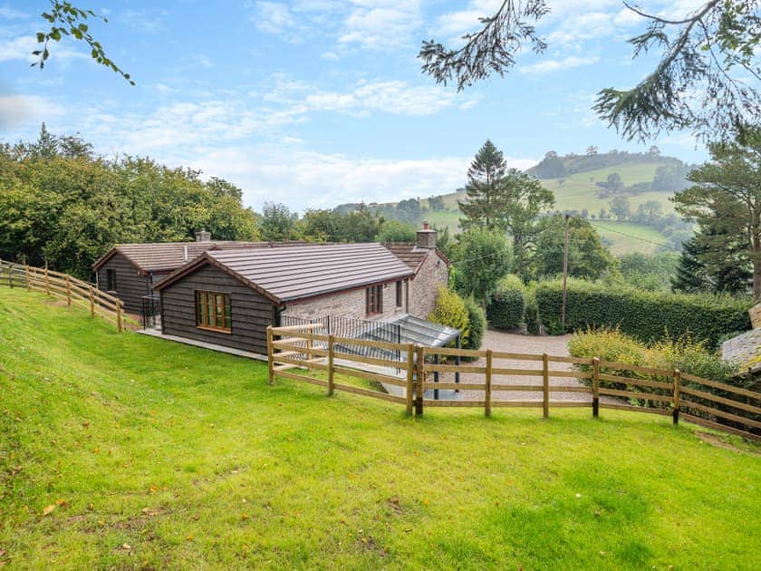 Exterior | Heol Llygoden, Pengenffordd, Talgarth, Brecon
