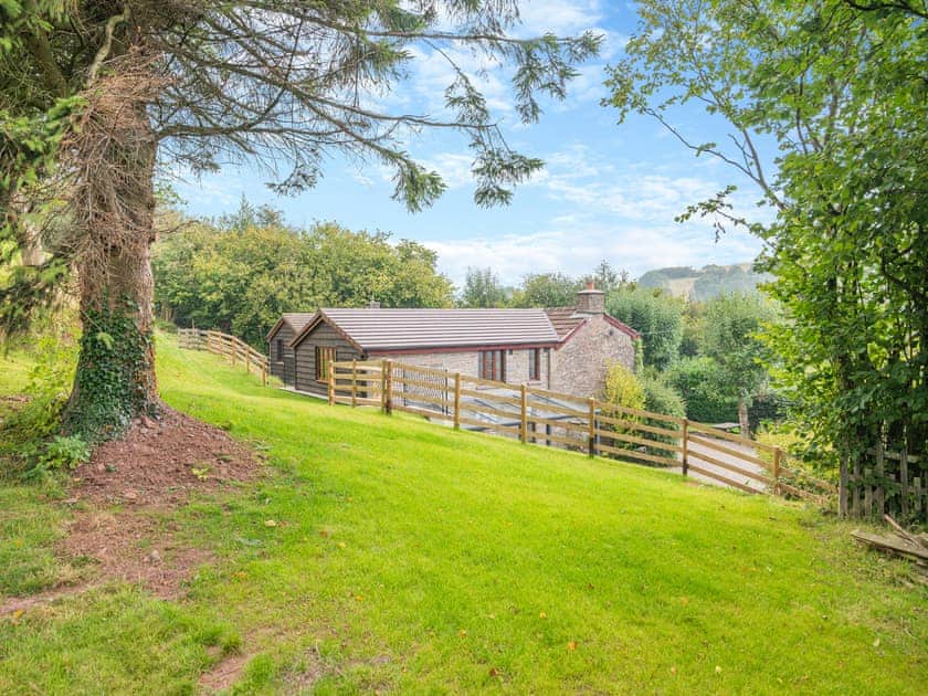 Exterior | Heol Llygoden, Pengenffordd, Talgarth, Brecon