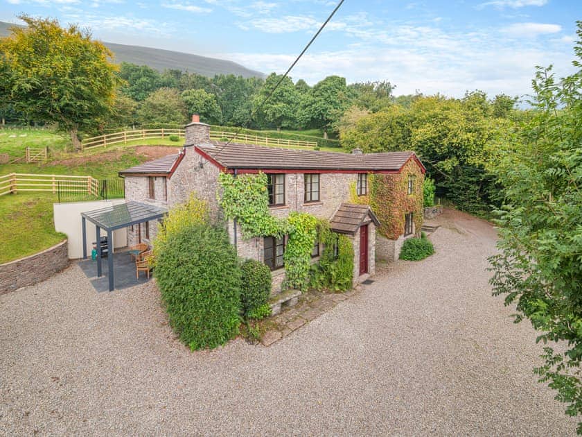 Exterior | Heol Llygoden, Pengenffordd, Talgarth, Brecon