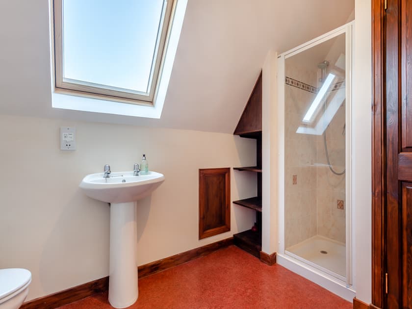 Bathroom | La Bergerie., Waternish, Isle of Skye