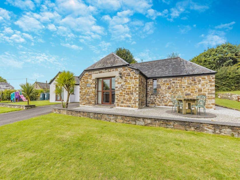 Exterior | Higher Churchtown Farm - Kettle’s On - Higher Churchtown Farm Barns, Tresmeer, near Launceston