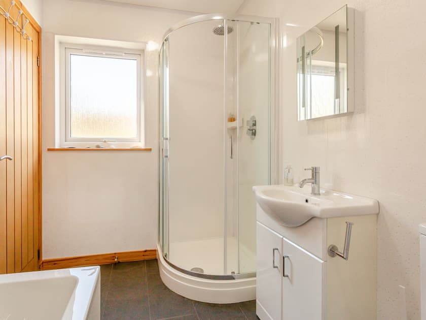 Bathroom | Single Malt Cottage., Geary, Waternish