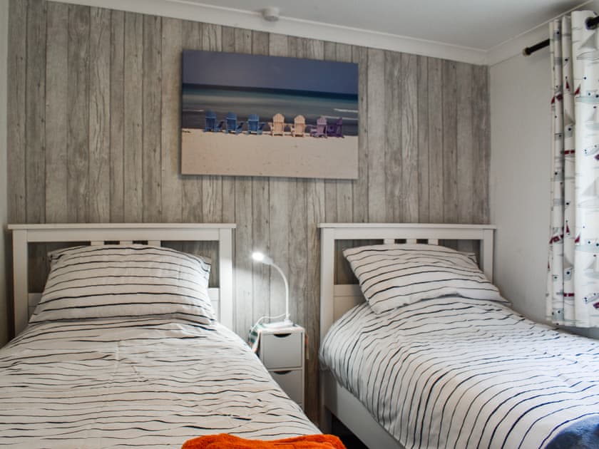 Twin bedroom | 49 Sea Valley, Bucks Cross, near Bideford