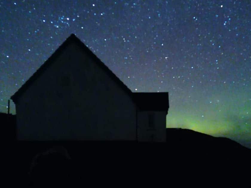 Surrounding area | Wavecrest, Staffin