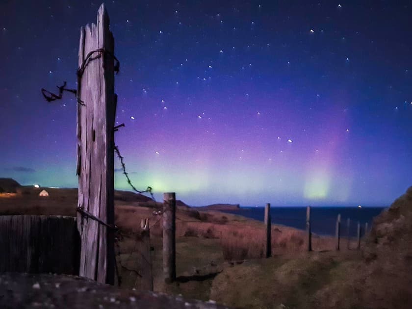 Surrounding area | Wavecrest, Staffin