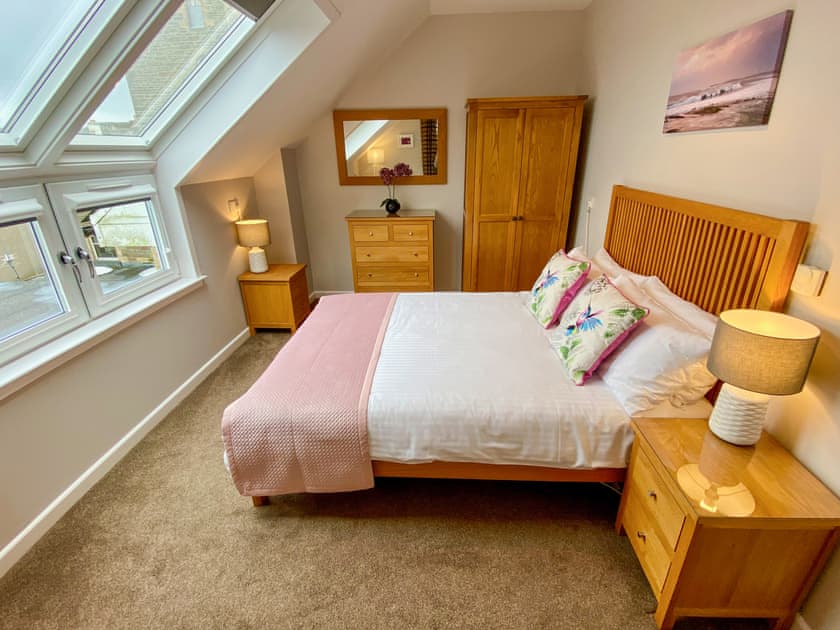 Double bedroom | Broad Holidays - Townhouse - Broad Street Gardens Apartments, All Orkney Islands