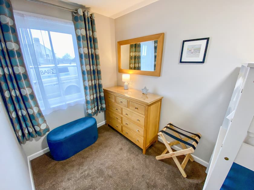Bunk bedroom | Broad Holidays - Townhouse - Broad Street Gardens Apartments, All Orkney Islands