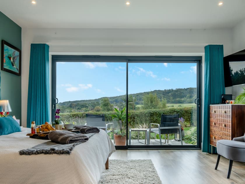 Double bedroom | Monument House, Totland