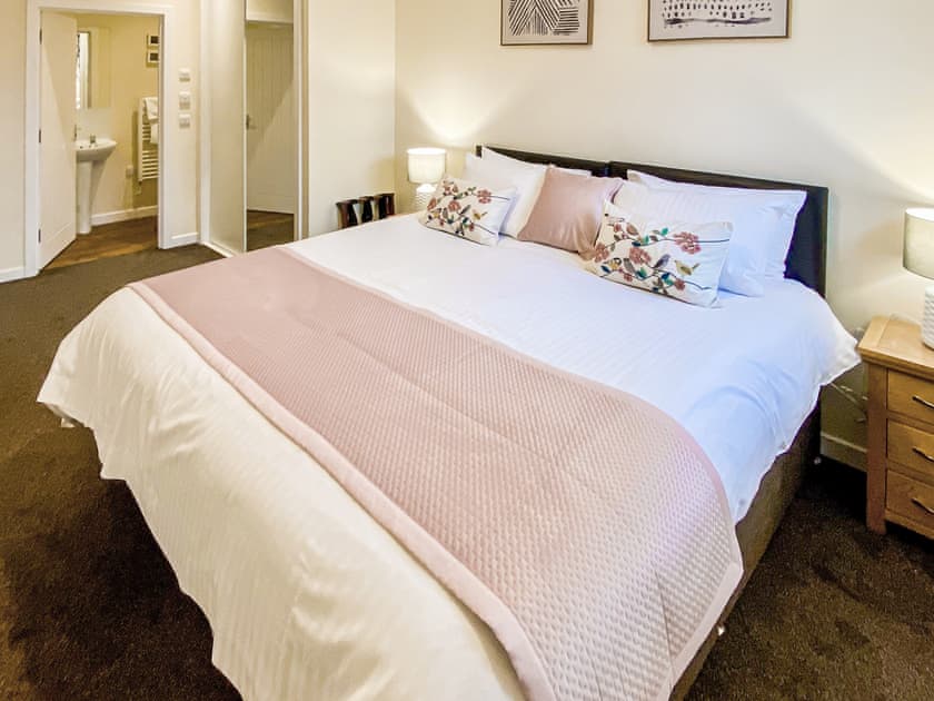 Double bedroom | Gairsay - Shaalder Apartments, Kirkwall