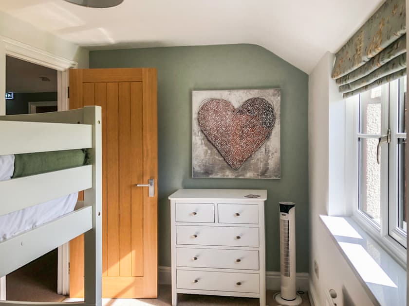 Bunk bedroom | Brynich Villa, Brecon