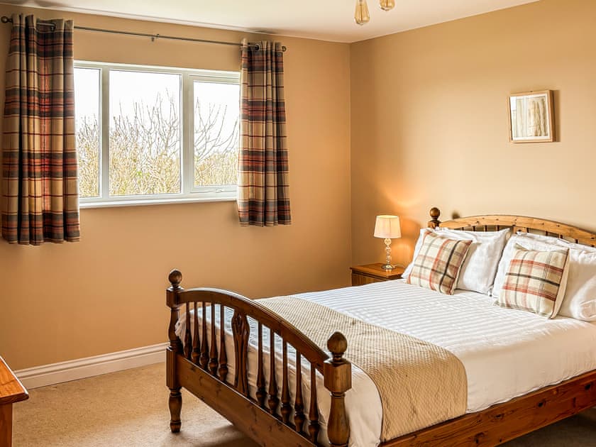 Double bedroom | Tofts, Burray