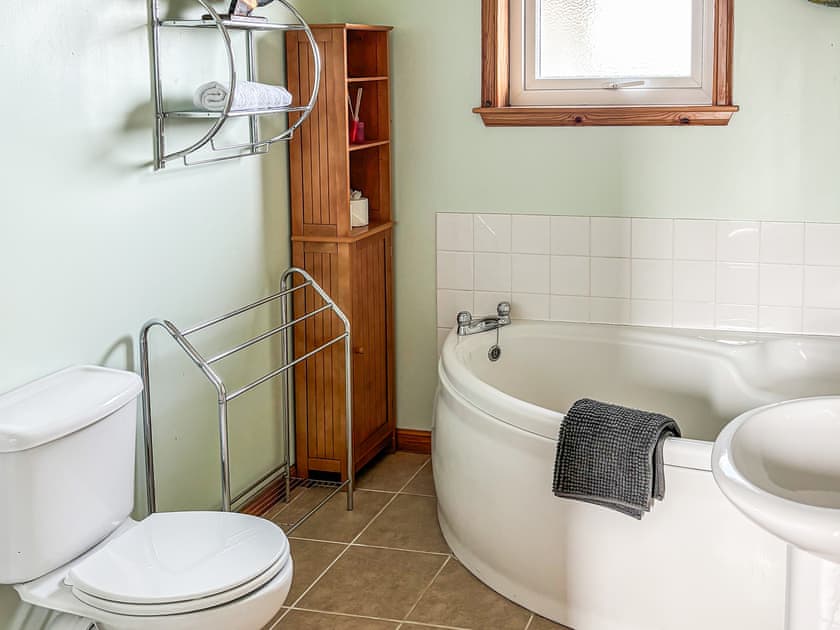 Bathroom | Tofts, Burray