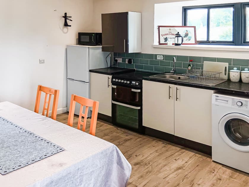 Kitchen area | The Old Mill Apartment - Tain Glamping, Tain