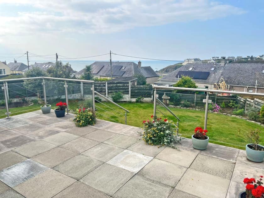 Sitting-out-area | Fyebrae, Stranraer