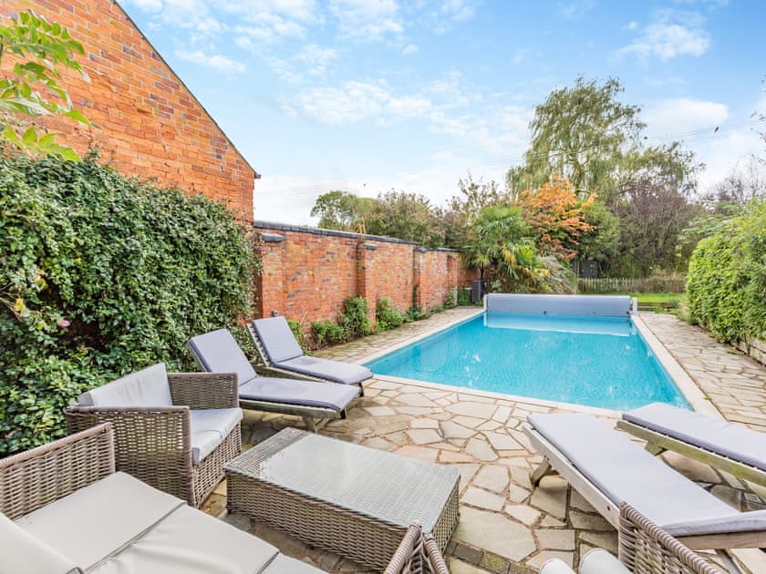 Swimming pool | Farndon Grange, East Farndon