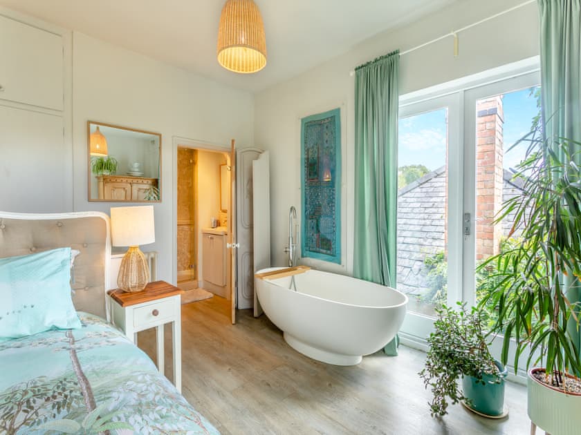 Double bedroom | Farndon Grange, East Farndon