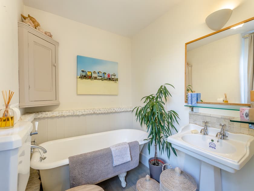 Bathroom | Farndon Grange, East Farndon