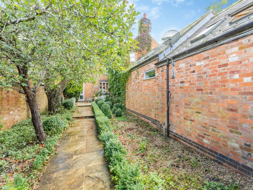 Exterior entrance  | Farndon Grange, East Farndon