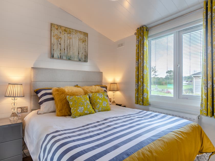 Double bedroom | Lilac Tree Lodge, Mercia Marina, Willington, near Derby