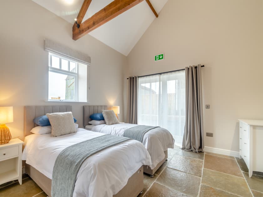 Twin bedroom | The Granary - Manor Farm Properties, Cranswick, near Driffield