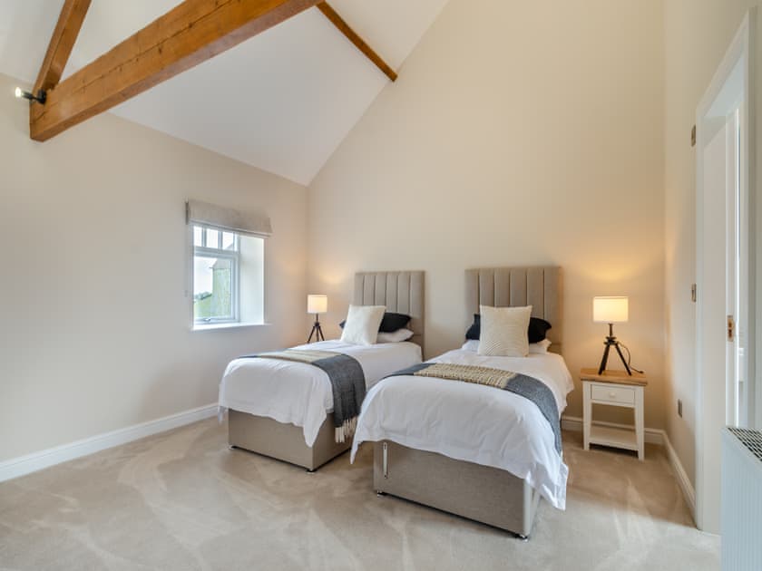 Twin bedroom | The Granary - Manor Farm Properties, Cranswick, near Driffield