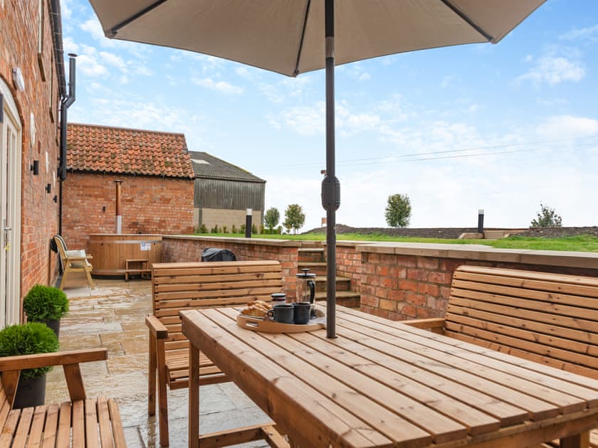 Sitting-out-area | The Granary - Manor Farm Properties, Cranswick, near Driffield