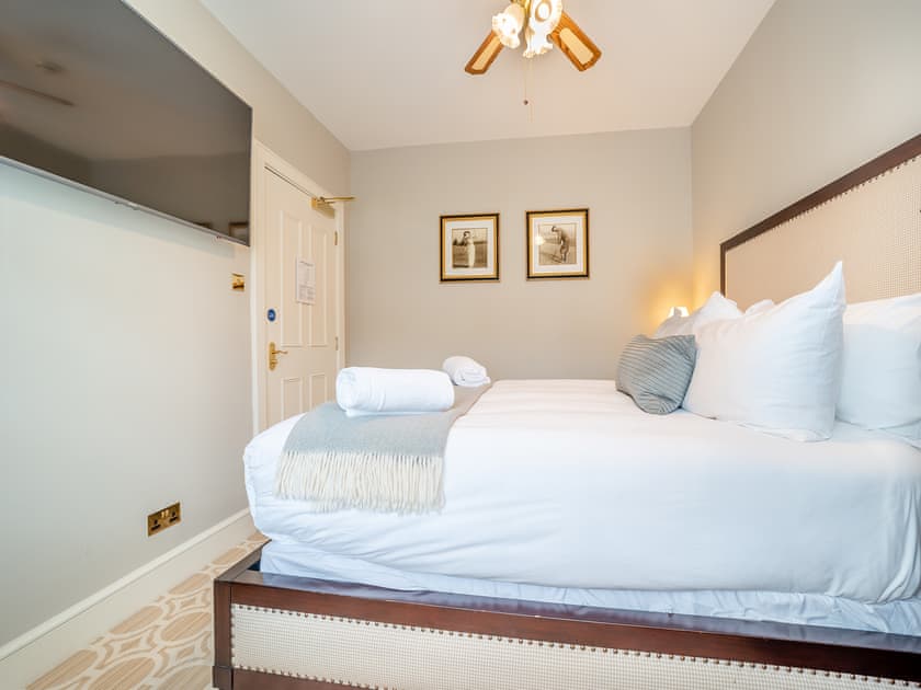 Double bedroom | Lundin Links - Lands of Turnberry Cottage, Turnberry