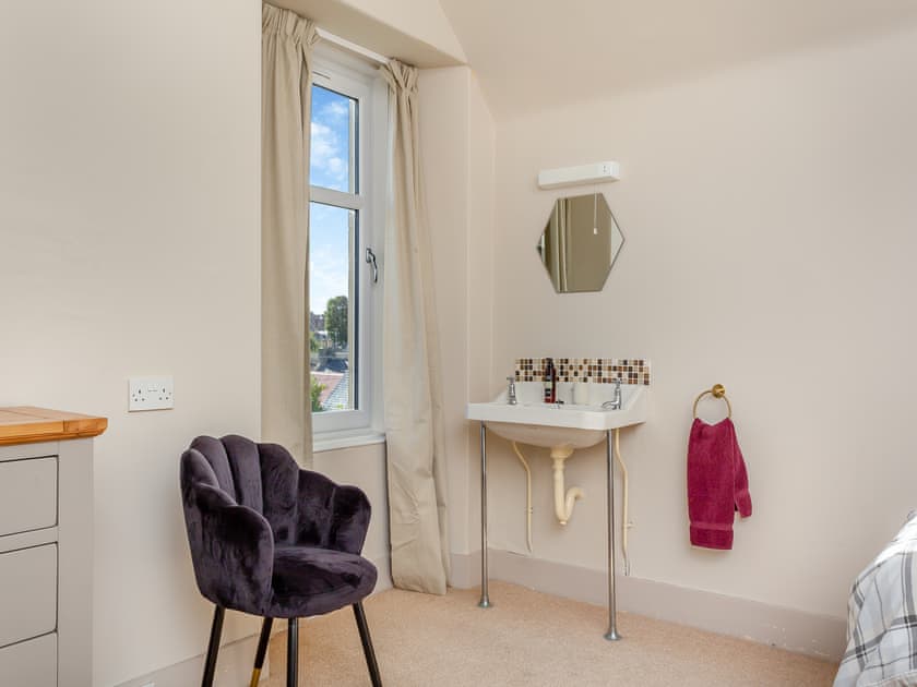 Twin bedroom | Crannoch Self Catering, Cullen, near Buckie