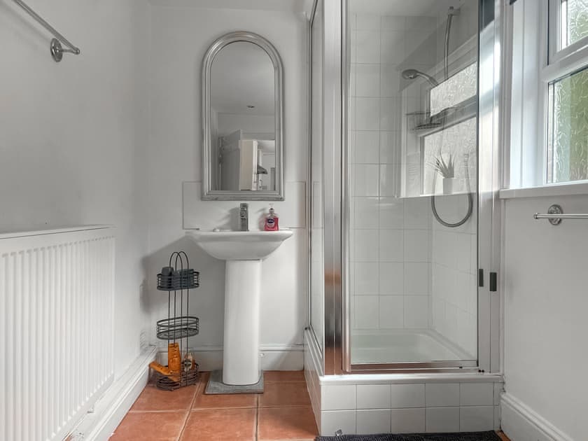 Bathroom | Taff’s Well Cottage, Taff’s Well, near Cardiff
