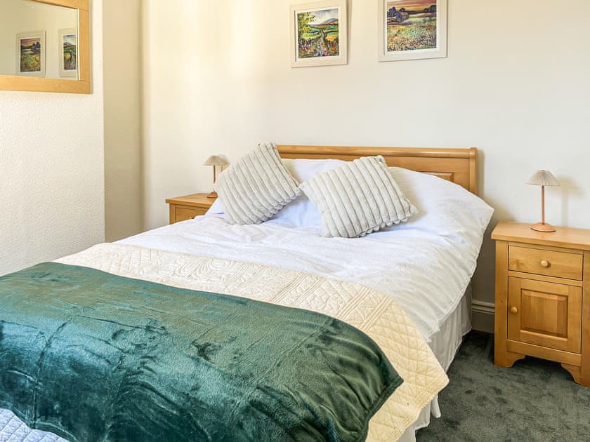 Double bedroom | Coastal Cottage, Saltburn-by-the-Sea