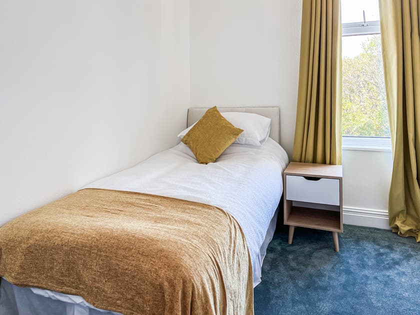 Single bedroom | Coastal Cottage, Saltburn-by-the-Sea