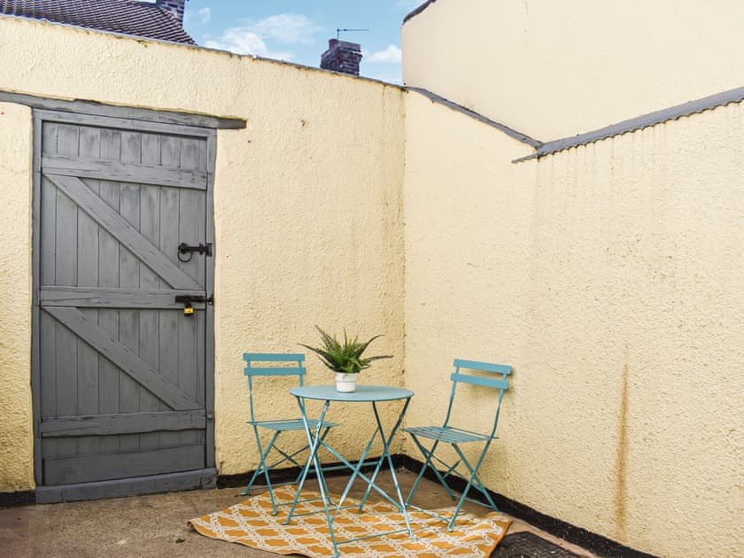 Sitting-out-area | Coastal Cottage, Saltburn-by-the-Sea