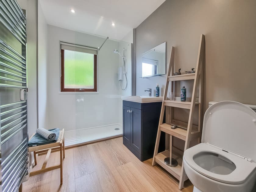 En-suite | Market Stance, Glenelg