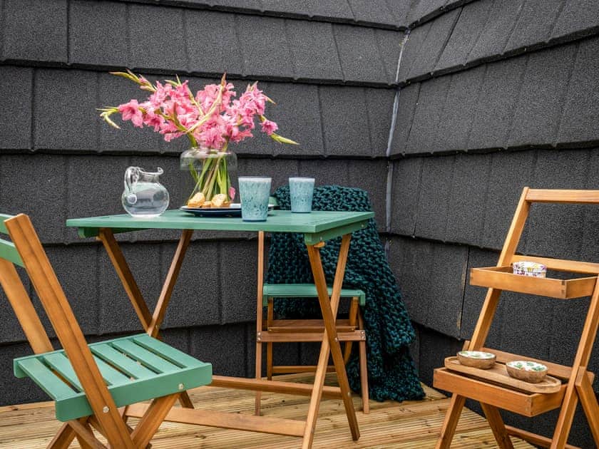 Sitting-out-area | Pentland Pod, Leadburn, near West Linton