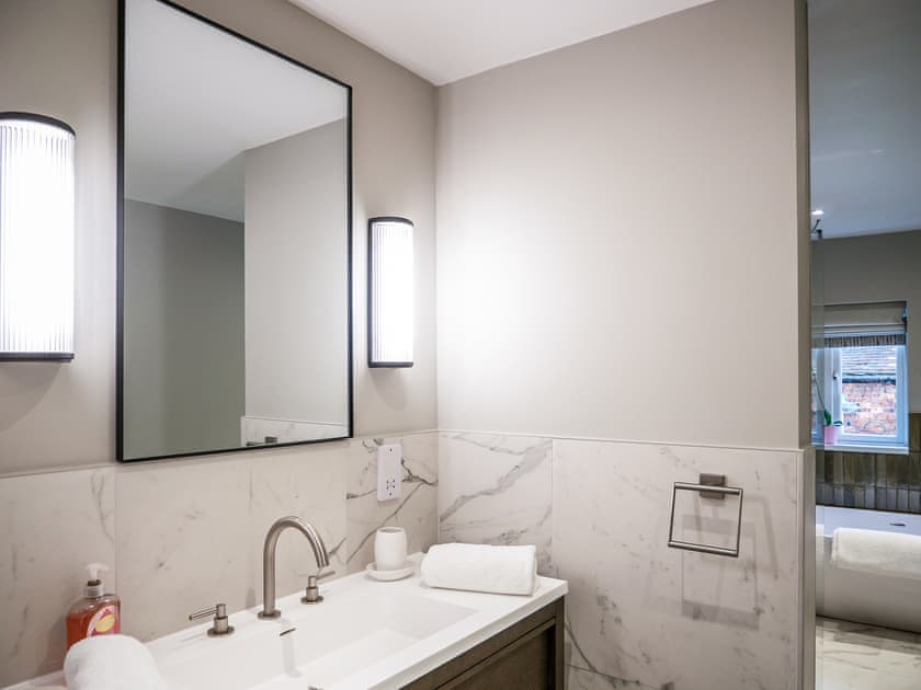 Bathroom | Teme Valley Lodge - Teme Valley Holidays, Shelsley Beauchamp, near Tenbury Wells