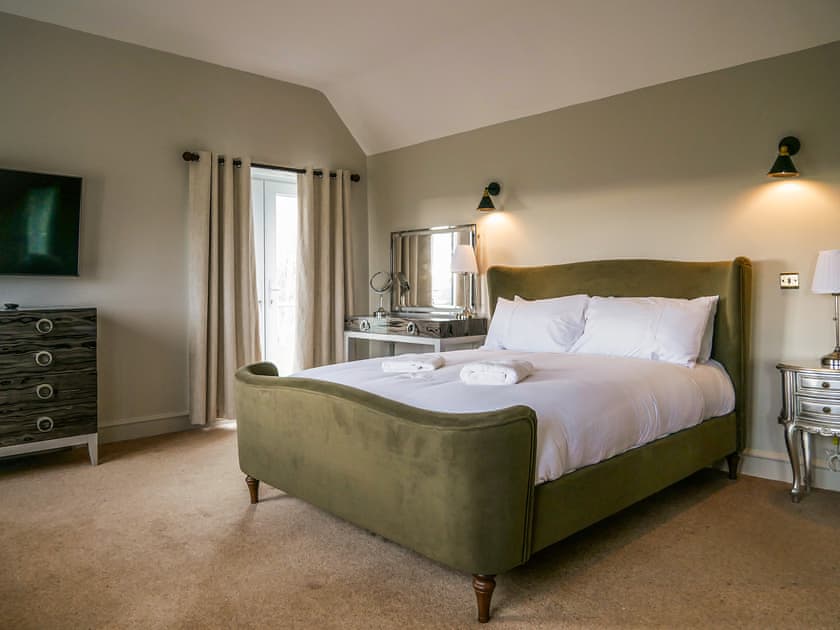 Double bedroom | Teme Valley Cottage - Teme Valley Holidays, Shelsley Beauchamp, near Tenbury Wells