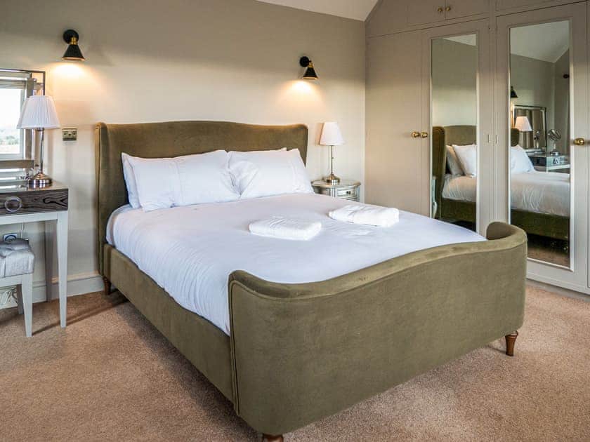 Double bedroom | Teme Valley Cottage - Teme Valley Holidays, Shelsley Beauchamp, near Tenbury Wells