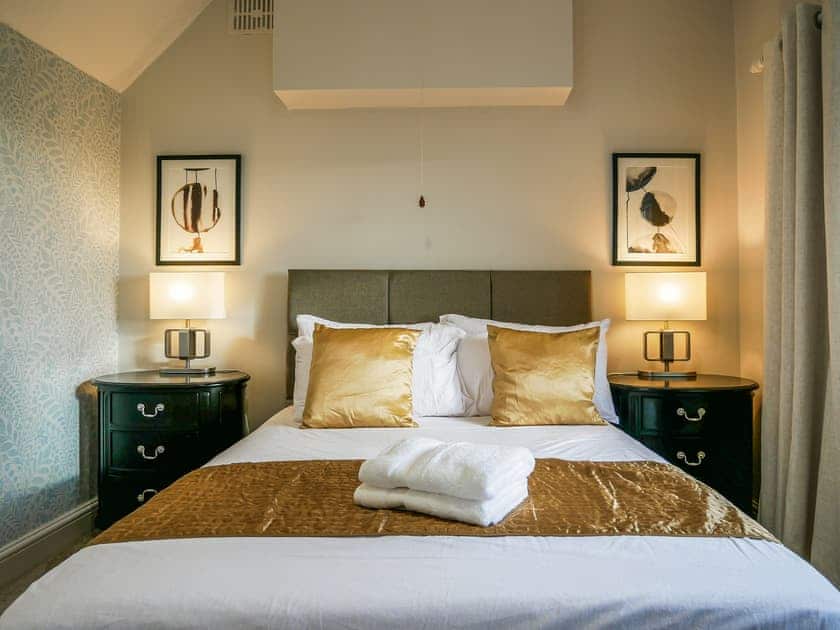Double bedroom | Teme Valley Cottage - Teme Valley Holidays, Shelsley Beauchamp, near Tenbury Wells