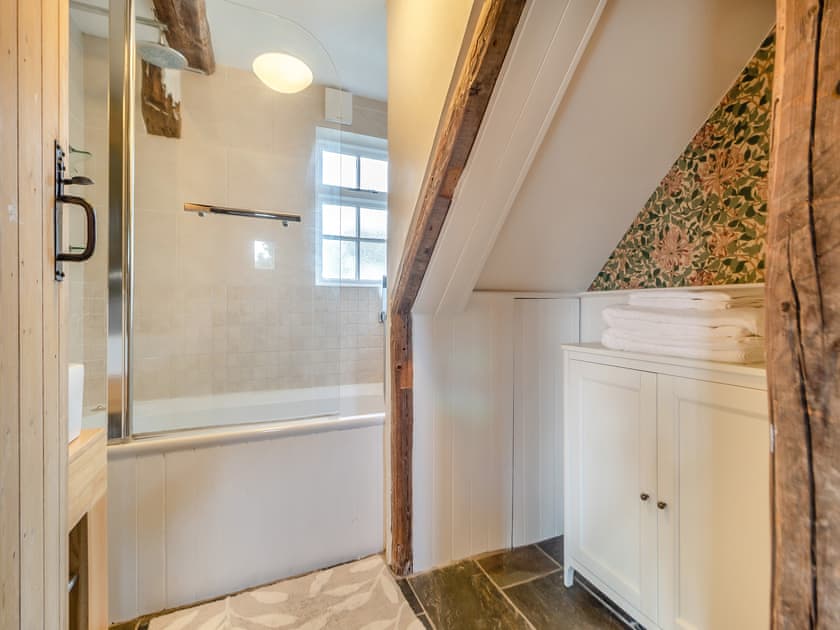 Bathroom | All Saints Cottage, Saffron Walden