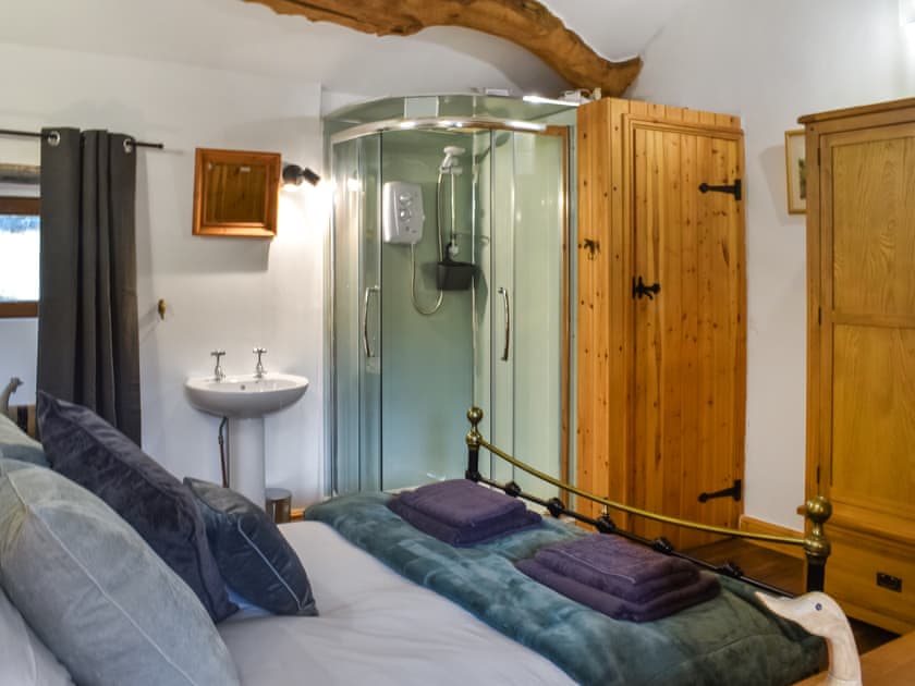 Double bedroom | Aisgill Farm Stable - Aisgill Farm, Aisgill, near Kirkby Stephen